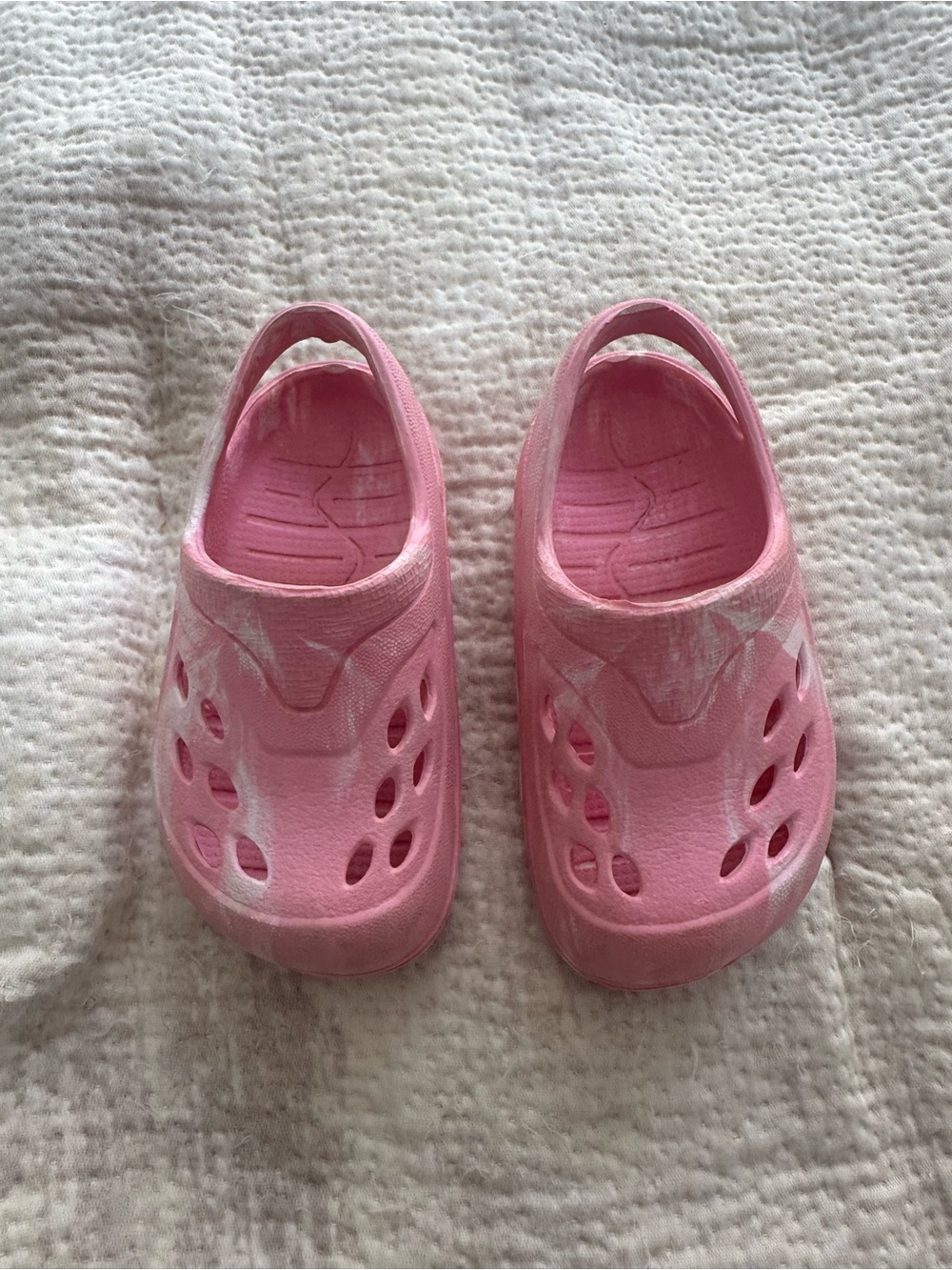 Kids Pink Water-Friendly Slip-On Clog